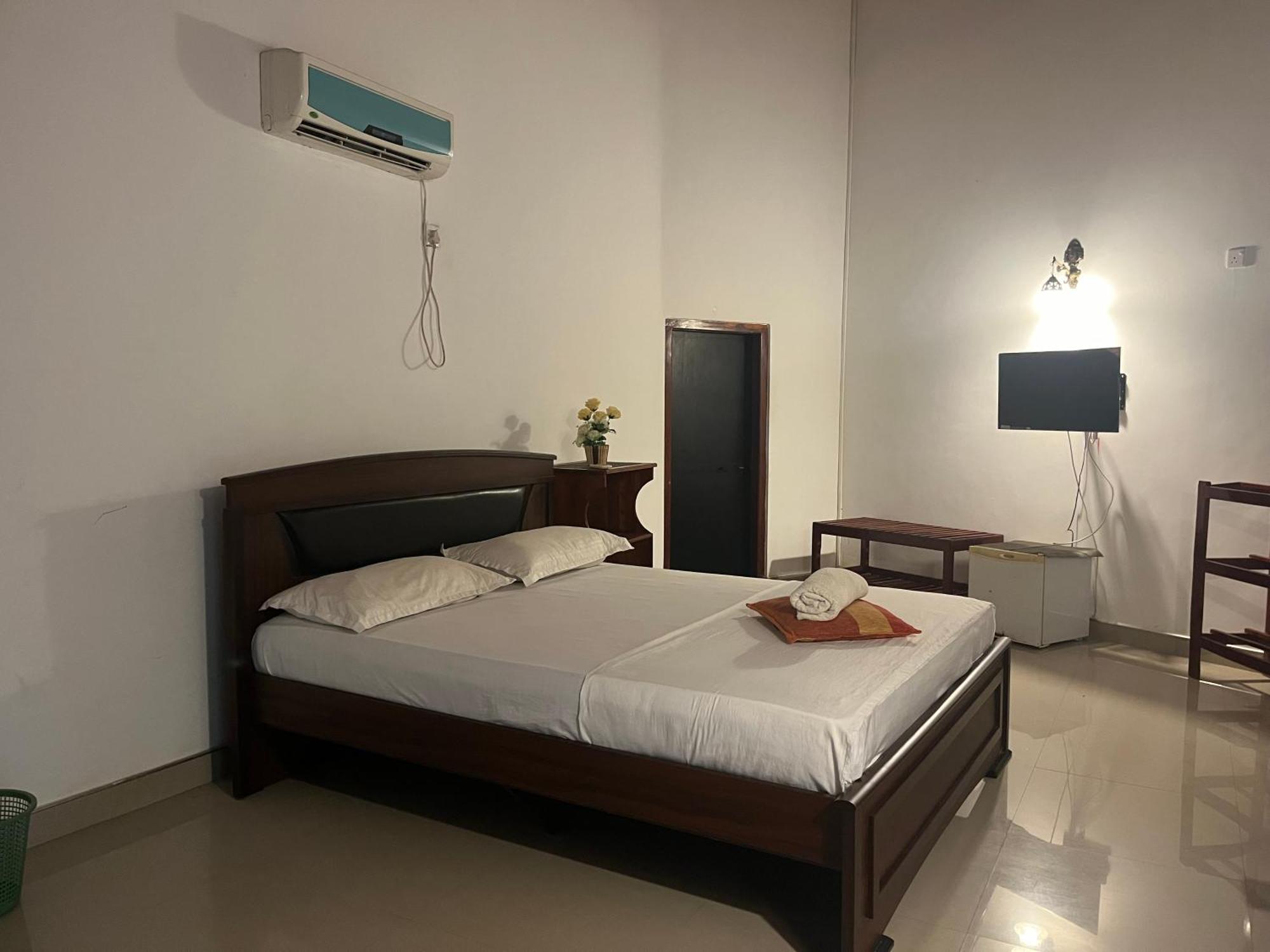 Royal Green Garden - Puttalam Exterior photo
