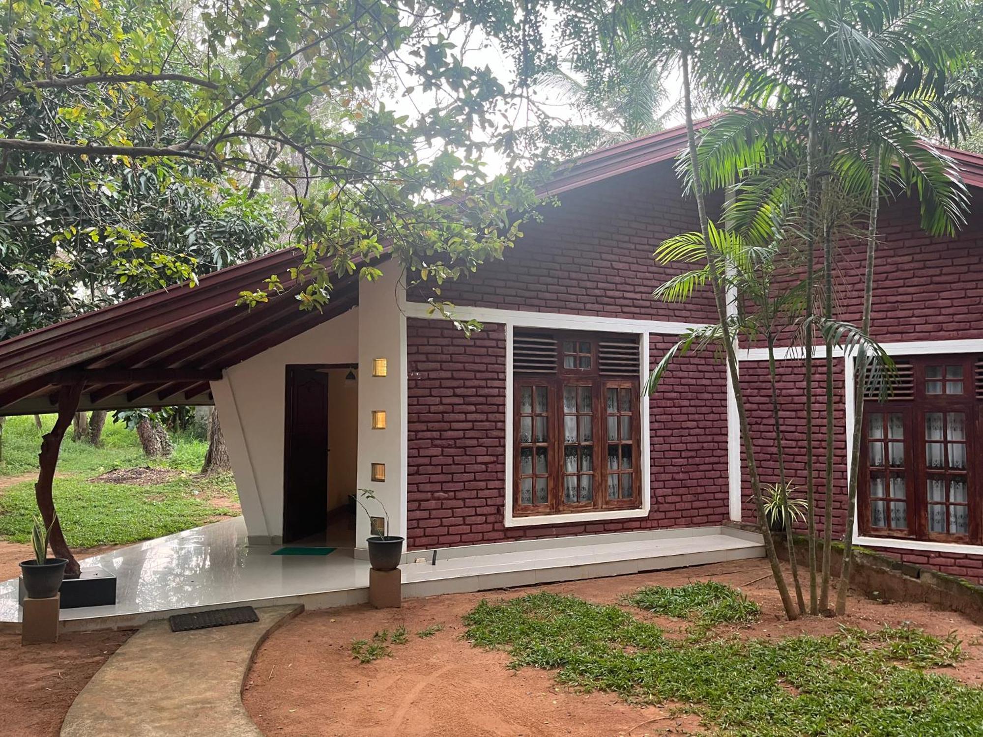 Royal Green Garden - Puttalam Exterior photo
